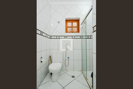 Casa à venda com 218m², 4 quartos e 3 vagas Casa à venda com 218m², 4 quartos e 3 vagasBanheiro Social