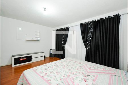 Casa à venda com 218m², 4 quartos e 3 vagas Casa à venda com 218m², 4 quartos e 3 vagasQuarto 3 - Suíte