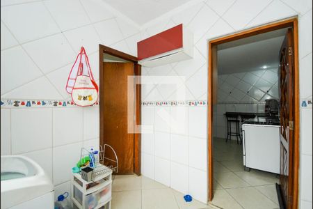 Casa à venda com 218m², 4 quartos e 3 vagas Casa à venda com 218m², 4 quartos e 3 vagasÁrea de Serviço