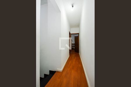 Casa à venda com 218m², 4 quartos e 3 vagas Casa à venda com 218m², 4 quartos e 3 vagasCorredor dos Dormitórios