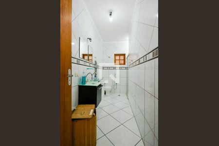 Casa à venda com 218m², 4 quartos e 3 vagas Casa à venda com 218m², 4 quartos e 3 vagasBanheiro Social