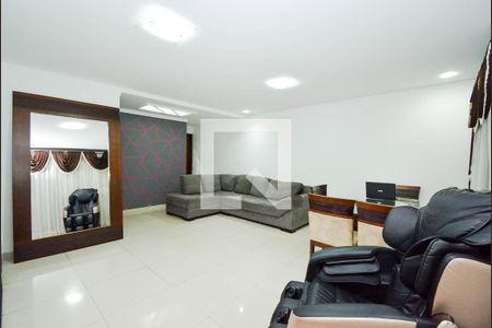 Sala de casa à venda com 4 quartos, 218m² em Torres Tibagy, Guarulhos