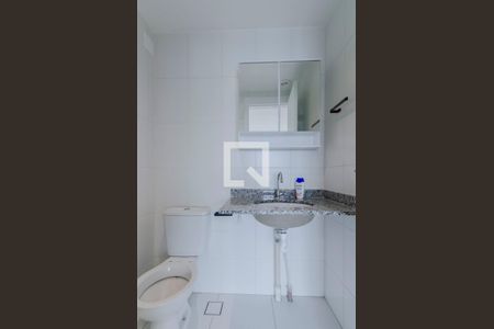 Banheiro de kitnet/studio à venda com 1 quarto, 36m² em Vila Firmiano Pinto, São Paulo