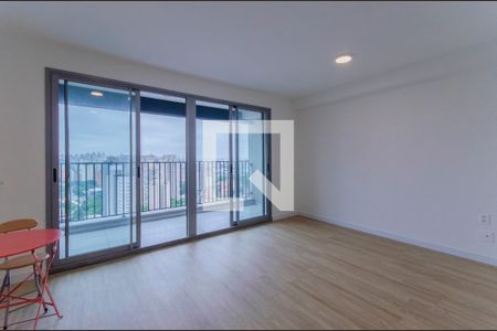 Sala/Quarto de kitnet/studio à venda com 1 quarto, 36m² em Vila Firmiano Pinto, São Paulo