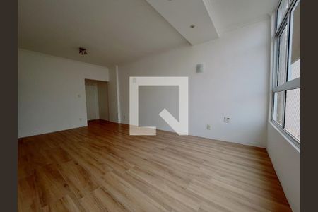 Apartamento à venda com 110m², 2 quartos e sem vagaSala