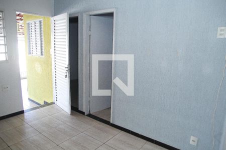 Sala de casa para alugar com 2 quartos, 90m² em Ceilândia Sul (ceilândia), Brasília