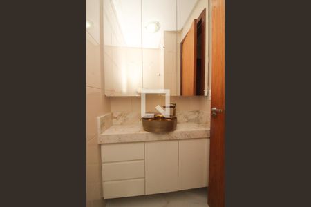Lavabo de apartamento para alugar com 2 quartos, 67m² em Cidade Baixa, Porto Alegre