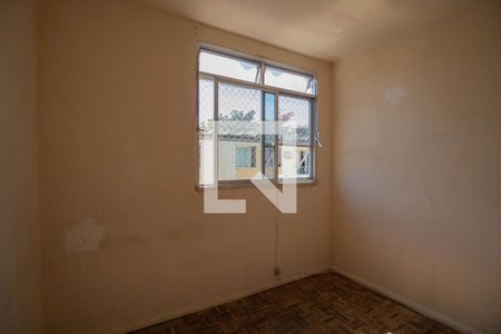 Quarto 1 de apartamento para alugar com 2 quartos, 53m² em Taquara, Rio de Janeiro