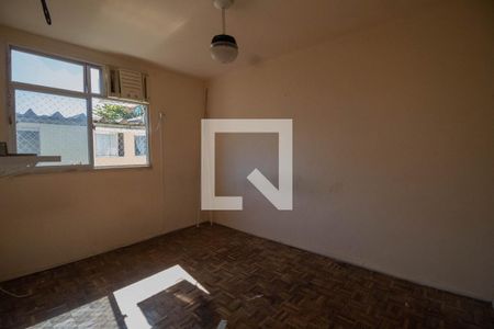 Quarto 2 de apartamento para alugar com 2 quartos, 53m² em Taquara, Rio de Janeiro