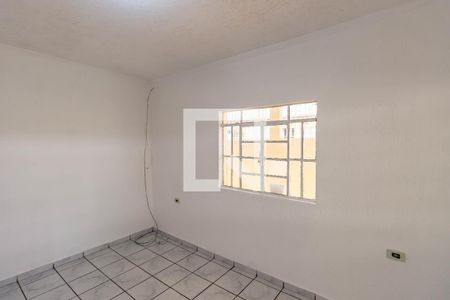 Sala de casa para alugar com 2 quartos, 291m² em São Pedro, Osasco