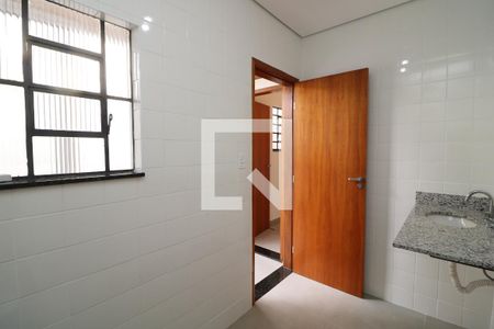 Banheiro de casa para alugar com 1 quarto, 70m² em Vila Prudente, São Paulo