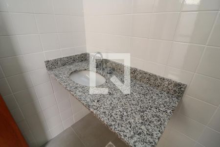 Banheiro de casa para alugar com 1 quarto, 70m² em Vila Prudente, São Paulo