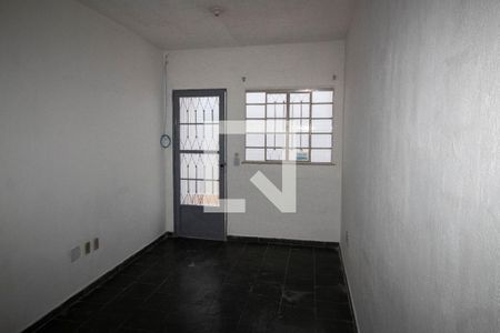 Sala de casa para alugar com 2 quartos, 90m² em Cordovil, Rio de Janeiro