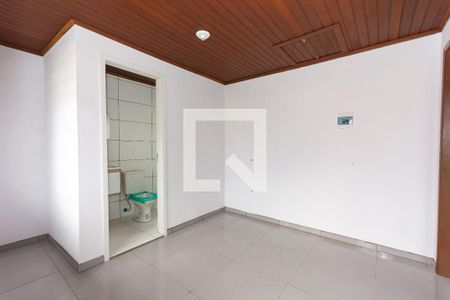 Sala e Cozinha de kitnet/studio para alugar com 1 quarto, 40m² em Barreirinha, Curitiba