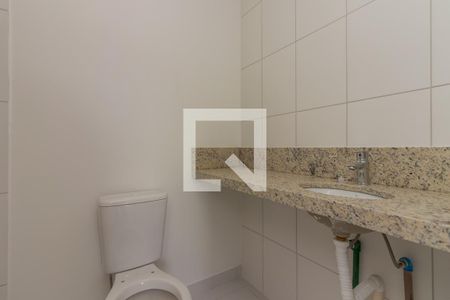 Banheiro da Suite de apartamento à venda com 2 quartos, 54m² em Bom Jesus, Porto Alegre