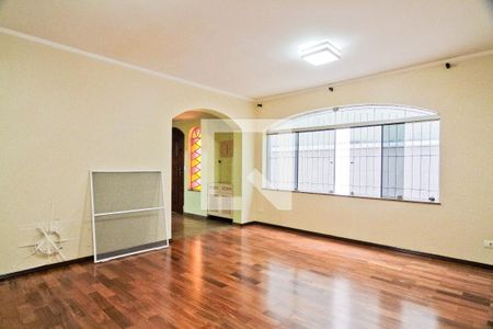 Sala de casa para alugar com 3 quartos, 240m² em Parque Peruche, São Paulo