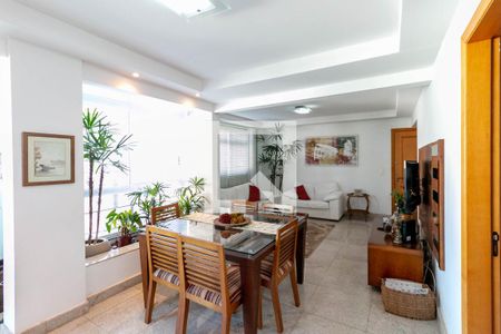 Apartamento à venda com 124m², 4 quartos e 3 vagasSala