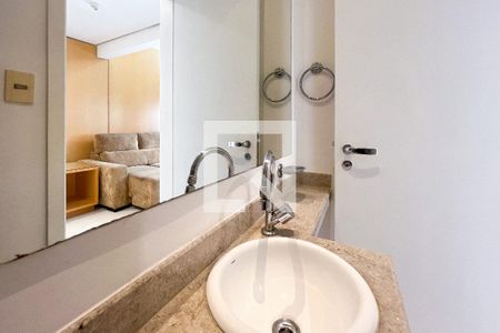 Lavabo de apartamento para alugar com 2 quartos, 64m² em Moema, São Paulo