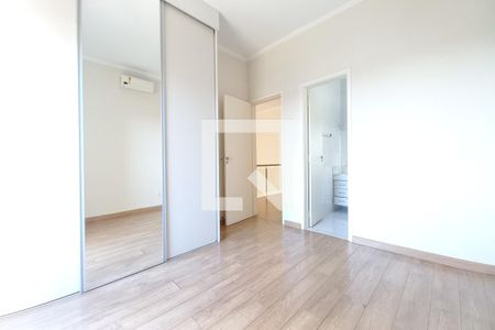 Suíte 1 de casa de condomínio à venda com 3 quartos, 360m² em Swiss Park, Campinas