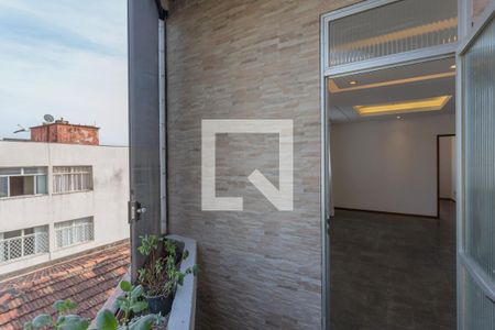 Varanda de apartamento à venda com 2 quartos, 84m² em Santa Efigênia, Belo Horizonte