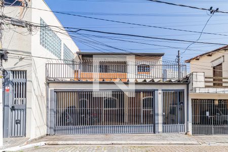 Fachada de casa à venda com 3 quartos, 270m² em Vila Lageado, São Paulo