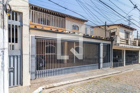 Fachada de casa à venda com 3 quartos, 270m² em Vila Lageado, São Paulo