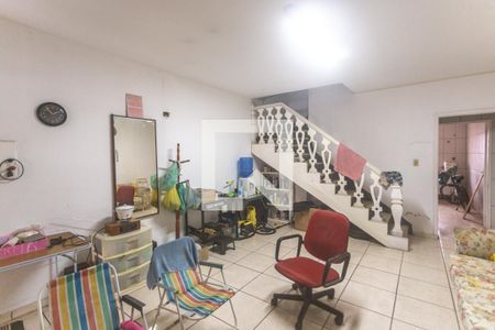 Sala de estar de casa para alugar com 2 quartos, 130m² em Jardim do Mar, São Bernardo do Campo