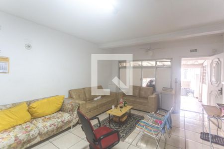 Sala de estar de casa à venda com 2 quartos, 130m² em Jardim do Mar, São Bernardo do Campo