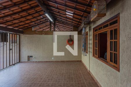 Casa à venda com 145m², 4 quartos e 2 vagasGaragem