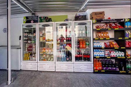 Apartamento à venda com 57m², 3 quartos e 1 vaga Apartamento à venda com 57m², 3 quartos e 1 vagaMini mercado