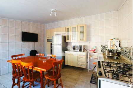 Casa à venda com 243m², 2 quartos e sem vaga Casa à venda com 243m², 2 quartos e sem vagaCozinha