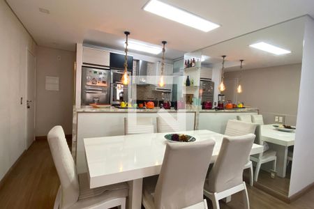 Sala de Jantar de apartamento à venda com 2 quartos, 79m² em Jardim Tupanci, Barueri