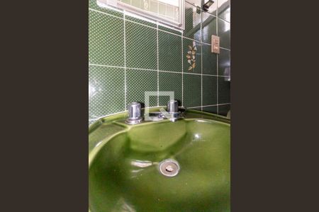 Apartamento à venda com 214m², 4 quartos e 1 vaga Apartamento à venda com 214m², 4 quartos e 1 vagaBanheiro