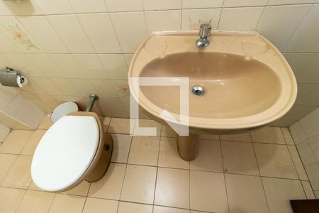 Detalhe do banheiro de casa para alugar com 4 quartos, 180m² em Santa Quitéria, Curitiba