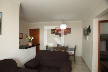 Sala de apartamento para alugar com 2 quartos, 74m² em Vila Caiçara, Praia Grande