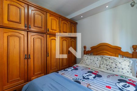 Suíte de apartamento à venda com 2 quartos, 98m² em Jardim Maria Rosa, Taboão da Serra