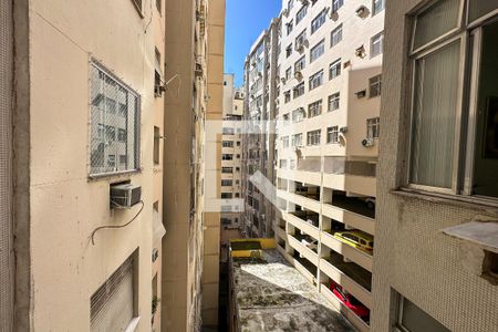 Vista do Quarto 1 de apartamento para alugar com 2 quartos, 90m² em Copacabana, Rio de Janeiro