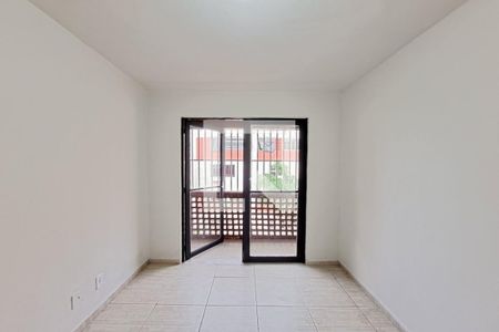 Sala de apartamento para alugar com 2 quartos, 61m² em Del Castilho, Rio de Janeiro