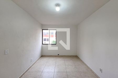 Sala de apartamento para alugar com 2 quartos, 61m² em Del Castilho, Rio de Janeiro