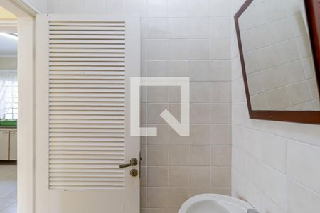 Lavabo de casa para alugar com 4 quartos, 210m² em Jardim Maria Estela, São Paulo