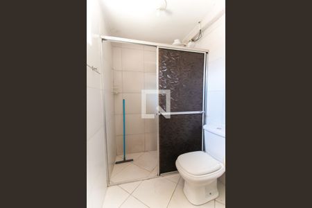 Banheiro 1 de casa para alugar com 2 quartos, 70m² em Jardim Norma, São Paulo