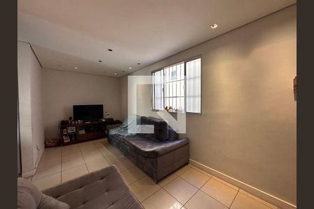 Sala de apartamento para alugar com 3 quartos, 80m² em Sagrada Família, Belo Horizonte