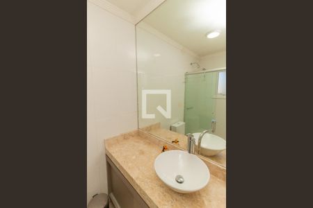 Casa de condomínio à venda com 102m², 3 quartos e 2 vagas Casa de condomínio à venda com 102m², 3 quartos e 2 vagasBanheiro 1