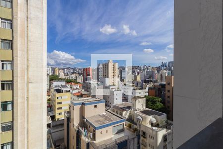 Vista de apartamento à venda com 2 quartos, 62m² em Santo Antônio, Belo Horizonte