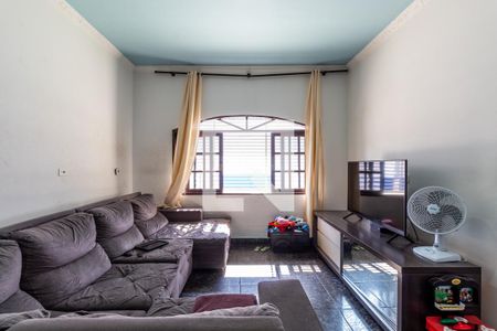 Sala de casa para alugar com 4 quartos, 250m² em Vila Rosalia, Guarulhos