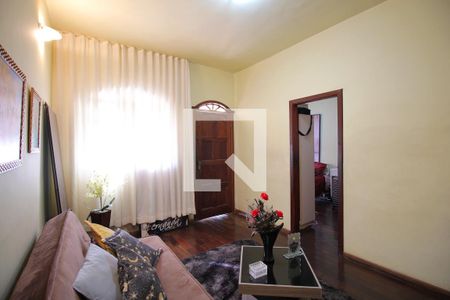 Sala de casa à venda com 4 quartos, 200m² em São Geraldo, Belo Horizonte