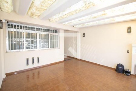 Garagem de casa para alugar com 4 quartos, 150m² em Jardim Ester Yolanda, São Paulo