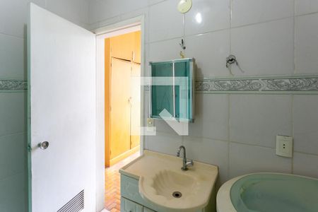 Banheiro da Suíte de apartamento à venda com 1 quarto, 40m² em Santo Agostinho, Belo Horizonte