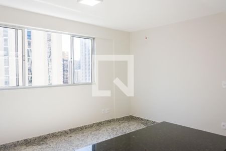 Sala/Cozinha de apartamento para alugar com 2 quartos, 58m² em Savassi, Belo Horizonte