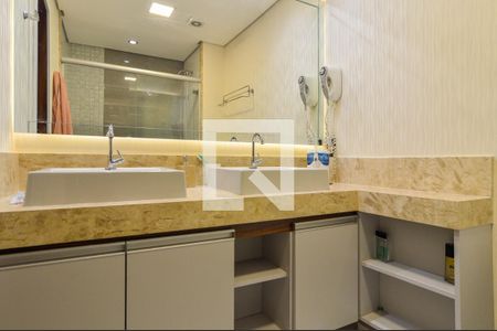 Apartamento à venda com 50m², 1 quarto e 1 vaga Apartamento à venda com 50m², 1 quarto e 1 vagaBanheiro da Suíte